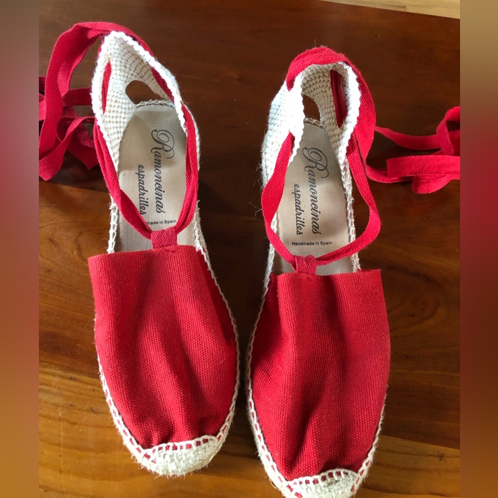 Red wedge heel espadrilles